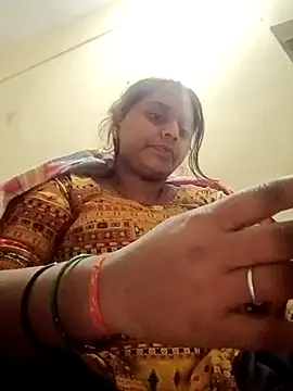 Hot crety online show from November 2025 05:24:02 PM