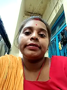 Hot crety online show from November 2025 05:40:02 PM