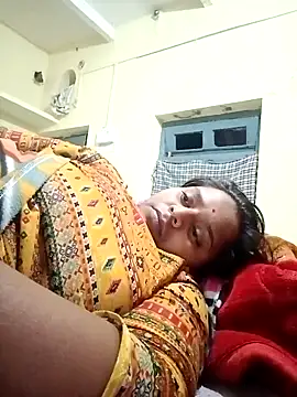 Hot crety online show from November 2025 05:24:01 PM