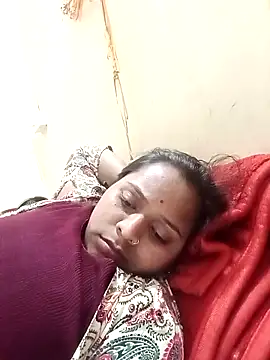 Hot crety online show from February 2026 12:27:01 PM