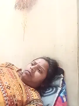 Snapshot of Hot_crety chatting on March 2026 02:30:01 AM Hot crety online show from March 2026 02:30:01 AM