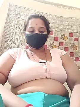 Hot crety online show from July 2026 10:31:02 PM