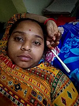 Hot crety online show from November 2025 12:48:01 AM