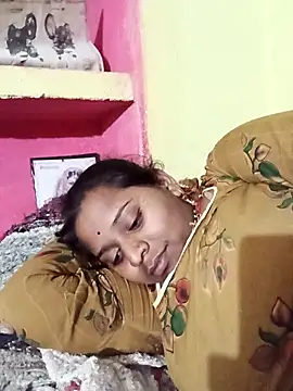 Snapshot of Hot_crety chatting on March 2026 05:03:02 PM Hot crety online show from March 2026 05:03:02 PM