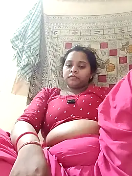 Hot crety online show from July 2026 08:20:01 PM