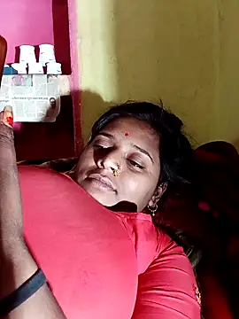 Snapshot of Hot_crety chatting on March 2026 07:47:01 AM Hot crety online show from March 2026 07:47:01 AM