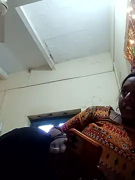 Hot crety online show from January 2026 05:44:01 AM