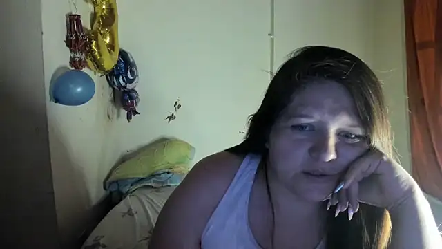 Snapshot of Daphne_girlsex chatting on September 2025 03:02:01 AM Daphne girlsex online show from September 2025 03:02:01 AM