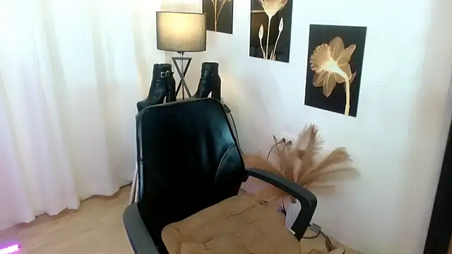 Sassy Suzuhime online show from February 2026 12:05:01 PM