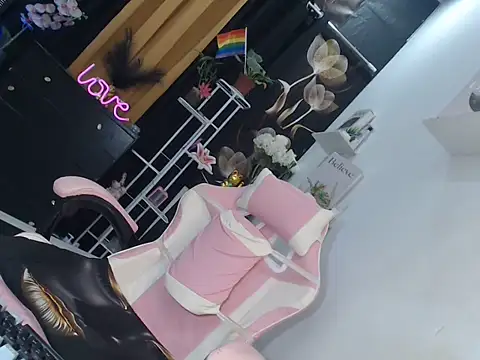 Snapshot of miss_strongerthanbefore03 chatting on June 2026 11:06:02 PM miss strongerthanbefore03 online show from June 2026 11:06:02 PM