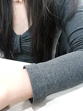 Snapshot of meomeocute chatting on November 2025 03:43:01 AM meomeocute online show from November 2025 03:43:01 AM