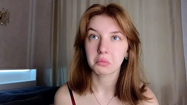 EasterBonney online show from September 2025 01:08:01 AM