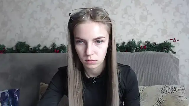 HitGyrl online show from February 2026 08:06:01 AM