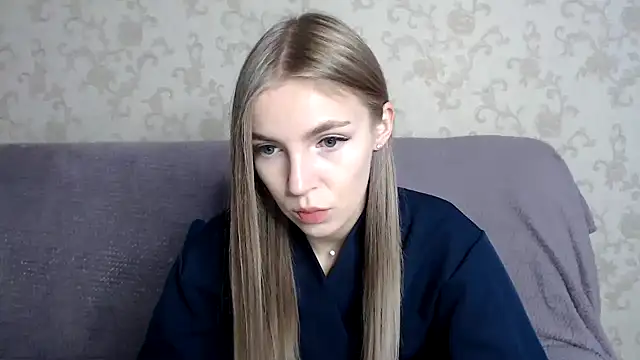 HitGyrl online show from November 2025 08:04:01 AM