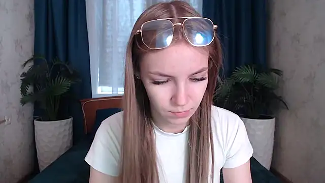 HitGyrl online show from May 2026 01:09:01 AM