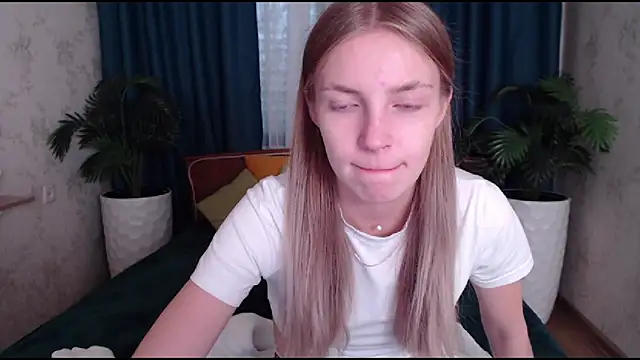 HitGyrl online show from October 2025 08:12:02 AM