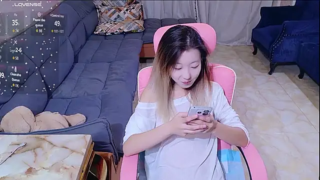 Snapshot of Deserve_E chatting on September 2025 11:27:02 AM Deserve E online show from September 2025 11:27:02 AM