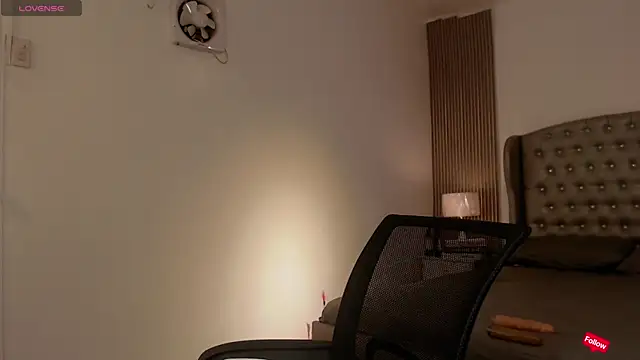 your half woman online show from December 2025 08:01:02 PM