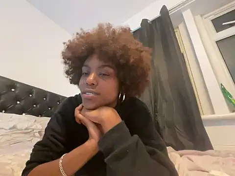 Snapshot of MissAngel-05 chatting on October 2025 07:59:01 PM MissAngel-05 online show from October 2025 07:59:01 PM