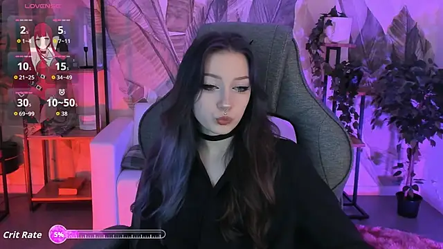 LiliLuna online show from October 2025 12:24:02 PM