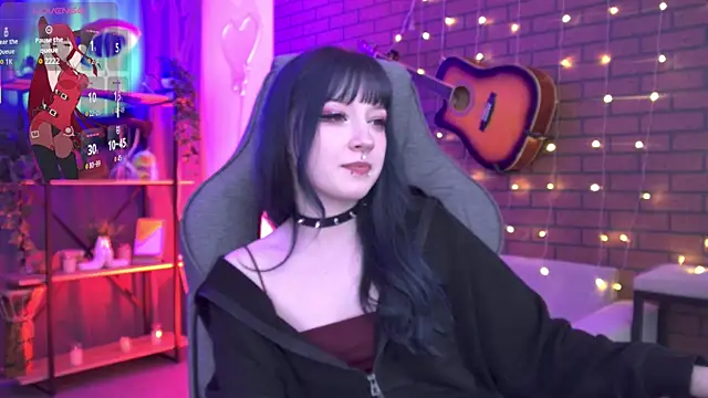 LiliLuna online show from January 2026 05:27:02 PM