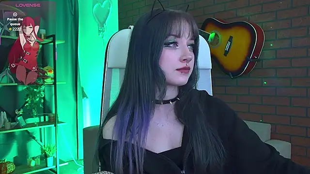 LiliLuna online show from February 2026 03:58:02 PM