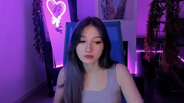 LiliLuna online show from September 2025 09:31:01 AM