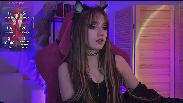 LiliLuna online show from March 2026 06:31:01 PM
