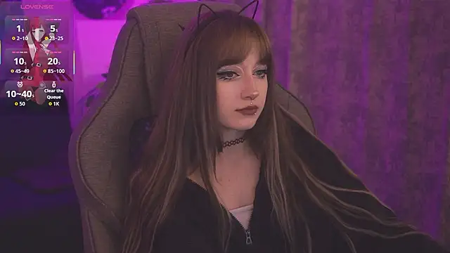 LiliLuna online show from March 2026 03:33:01 PM