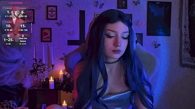 LiliLuna online show from July 2026 12:32:01 AM