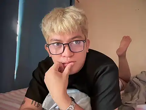 Fuckboii intown online show from April 2026 04:18:01 AM