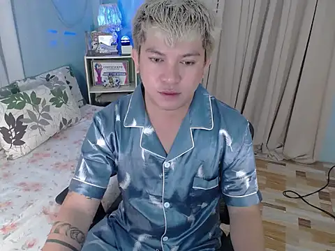 Fuckboii intown online show from November 2025 01:45:02 PM