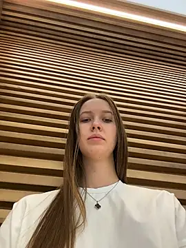 ElliRose online show from December 2025 05:44:01 AM