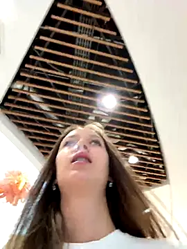 ElliRose online show from November 2025 06:08:02 AM