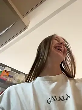 ElliRose online show from February 2026 04:35:01 AM