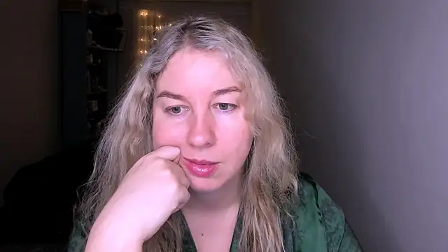 NancySanders online show from April 2026 06:58:01 PM