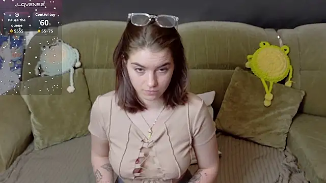 ElzaBlis online show from April 2026 01:15:01 PM