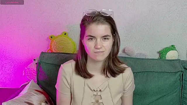 Snapshot of ElzaBlis chatting on June 2026 02:33:01 PM ElzaBlis online show from June 2026 02:33:01 PM