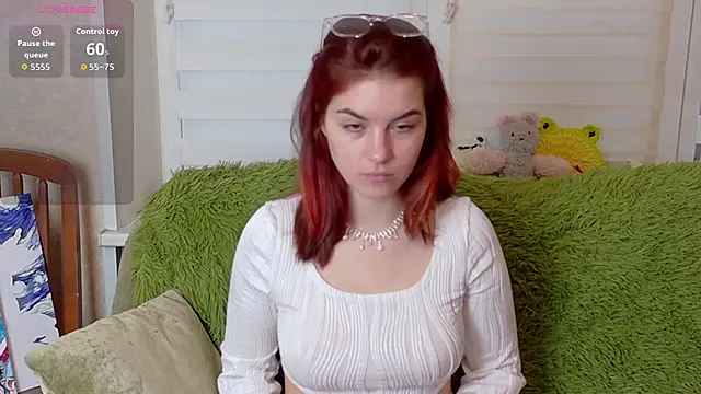 Snapshot of ElzaBlis chatting on October 2025 03:03:01 PM ElzaBlis online show from October 2025 03:03:01 PM