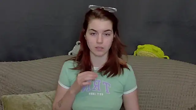 Snapshot of ElzaBlis chatting on November 2025 03:06:02 PM ElzaBlis online show from November 2025 03:06:02 PM