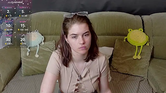 ElzaBlis online show from April 2026 04:02:01 PM