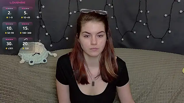 ElzaBlis online show from December 2025 04:51:01 PM