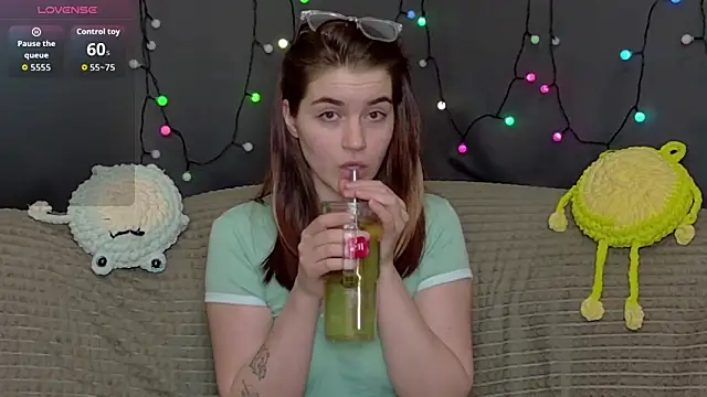 ElzaBlis online show from January 2026 05:19:02 PM