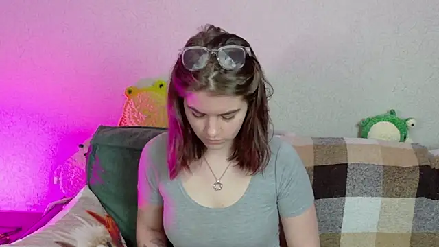 Snapshot of ElzaBlis chatting on May 2026 01:01:01 PM ElzaBlis online show from May 2026 01:01:01 PM