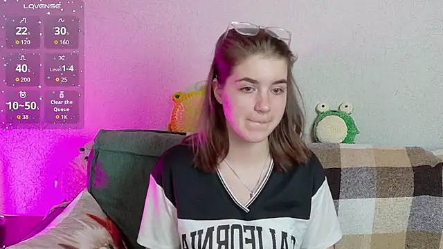 Snapshot of ElzaBlis chatting on May 2026 03:05:01 PM ElzaBlis online show from May 2026 03:05:01 PM