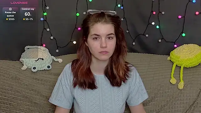 ElzaBlis online show from December 2025 02:52:01 PM