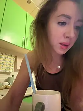 MarinaDiva11 74 online show from September 2025 07:46:02 PM