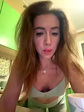 MarinaDiva11 74 online show from October 2025 08:20:01 PM