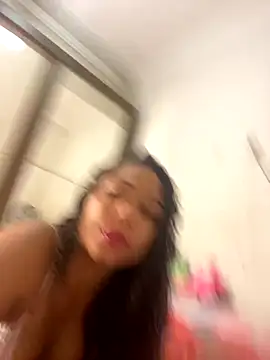 Snapshot of jhennyfer chatting on December 2025 05:52:02 AM jhennyfer online show from December 2025 05:52:02 AM