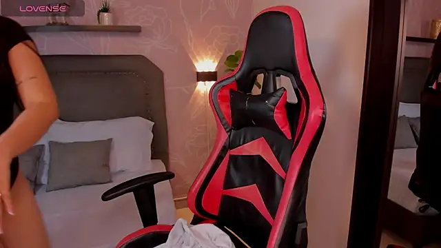 anagil  online show from February 2026 02:44:01 PM